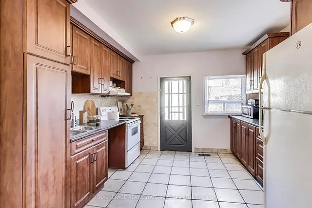 Additional image 6 of 324 St. Johns Rd