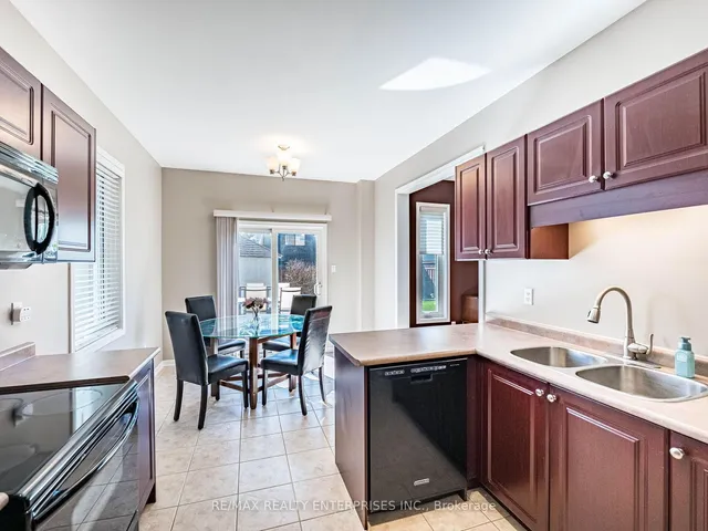 Additional image 13 of 256 Sherwood Rd