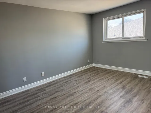 Additional image 4 of 6862 Darcel Ave