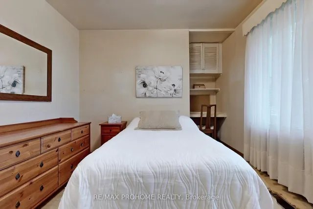 Additional image 20 of 17 Oakworth Cres