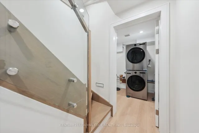Additional image 40 of 257 Robina Ave