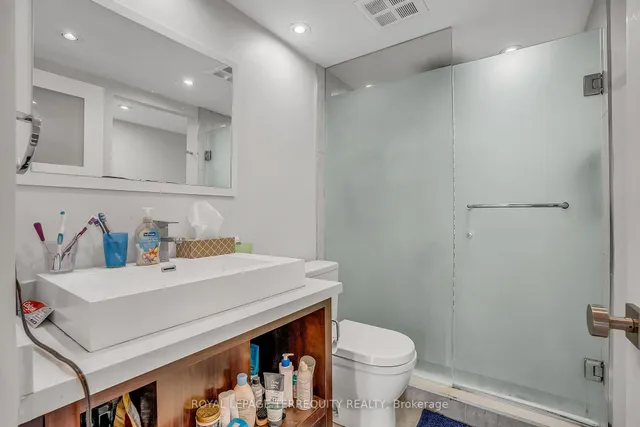 Additional image 26 of 71 Simcoe St Unit 2103