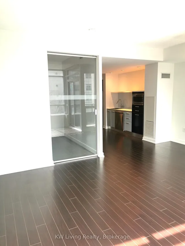 Additional image 18 of 38 Dan Leckie Way Unit 517