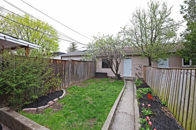 Additional image 44 of 93 Harvie Ave