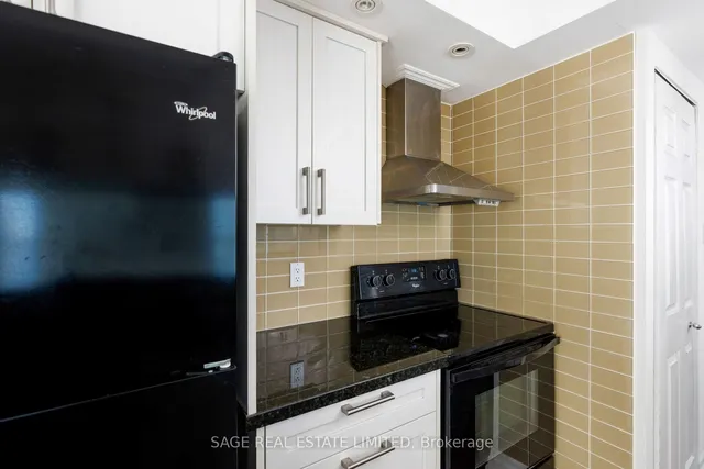 Additional image 17 of 99 Harbour Sq Unit 3002