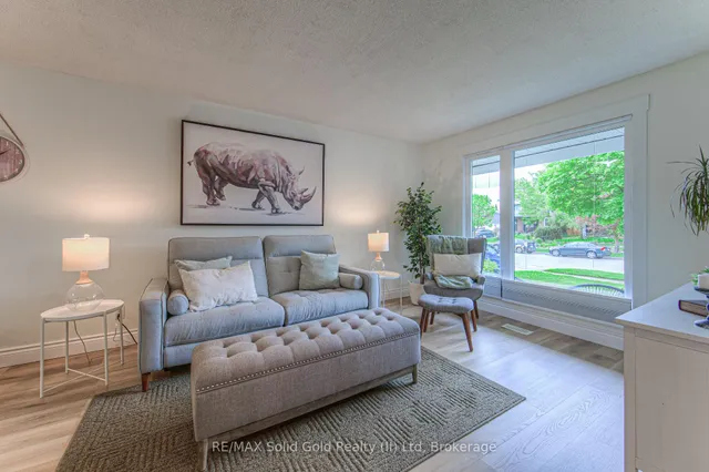 Additional image 10 of 57 Royal Orchard Dr