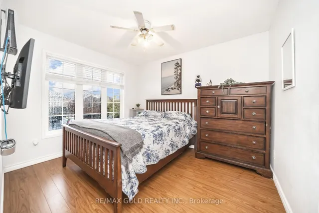 Additional image 12 of 36 Roxton Cres