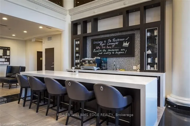 Additional image 5 of 112 King St Unit 408