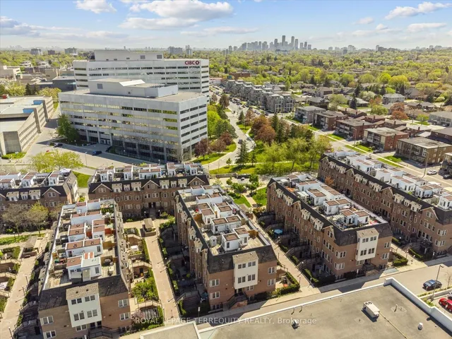 Additional image 37 of 760 Lawrence Ave Unit 61