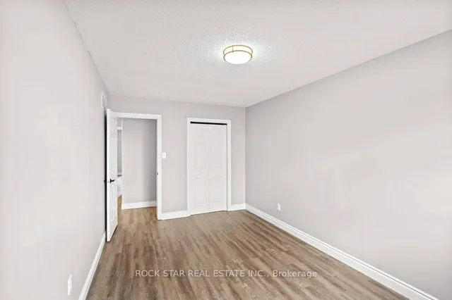 Additional image 32 of 28 Vennio Lane