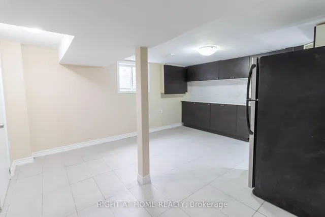 Additional image 42 of 36 Flamingo Cres