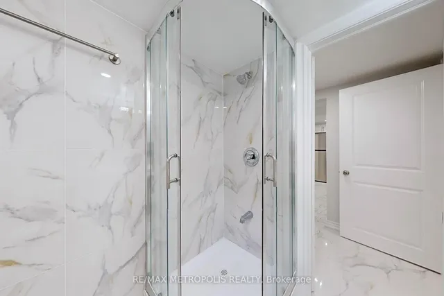 Additional image 40 of 19 Tremely Cres