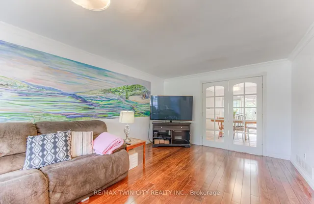 Additional image 5 of 92 Pinehurst Cres