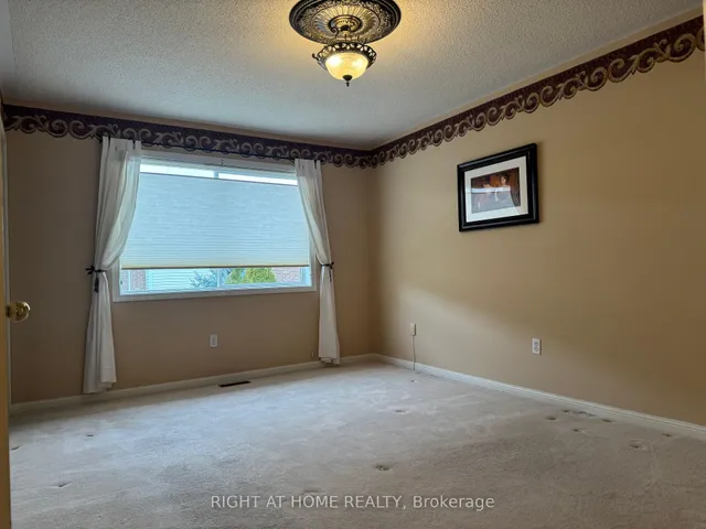 Additional image 9 of 1595 Cartwright Cres