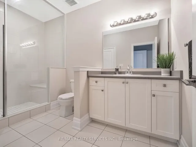 Additional image 29 of 37 Lyle Way