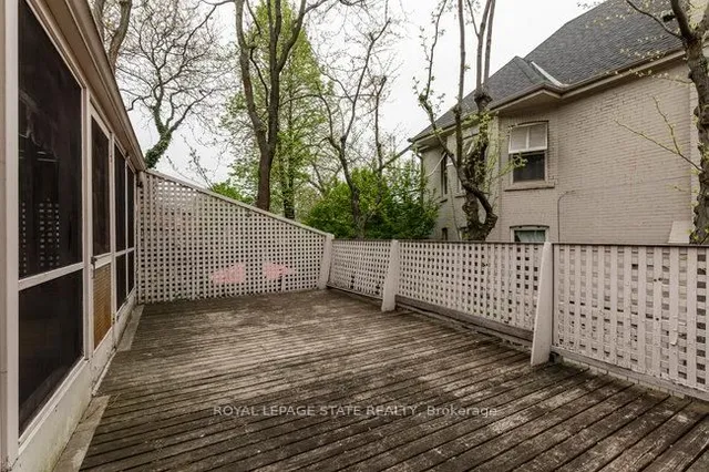 Additional image 46 of 142 Aberdeen Ave