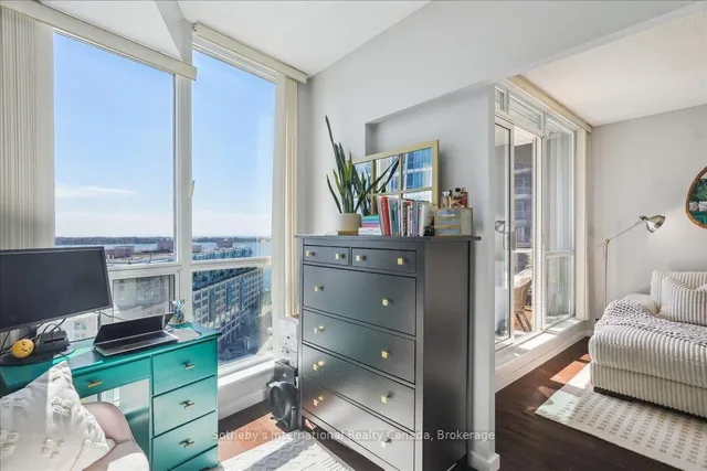 Additional image 35 of 218 Queens Quay Unit 1804