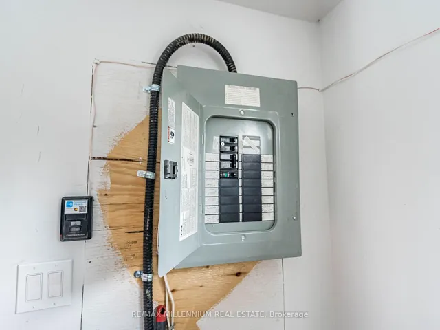 Additional image 43 of 24 Treeview Dr