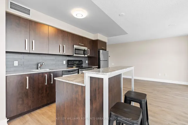 Additional image 5 of 1048 Broadview Ave Unit 308