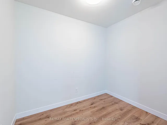 Additional image 29 of 60 Frederick St Unit 1112