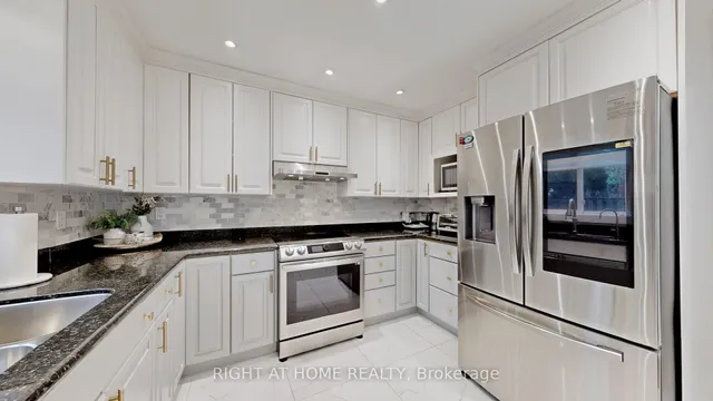 Additional image 12 of 16 Graybark Cres