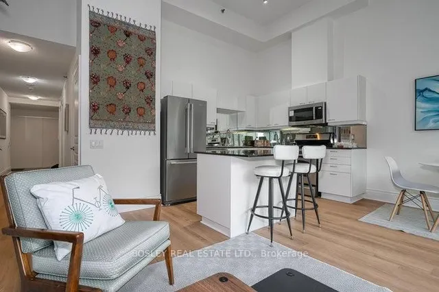 Additional image 19 of 437 Roncesvalles Ave Unit 112