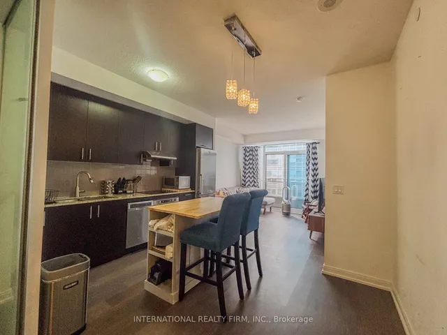 Additional image 13 of 255 Village Green Sq Unit 3104