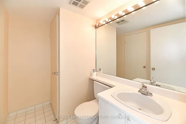 Additional image 11 of 2261 Lakeshore Blvd Unit 528