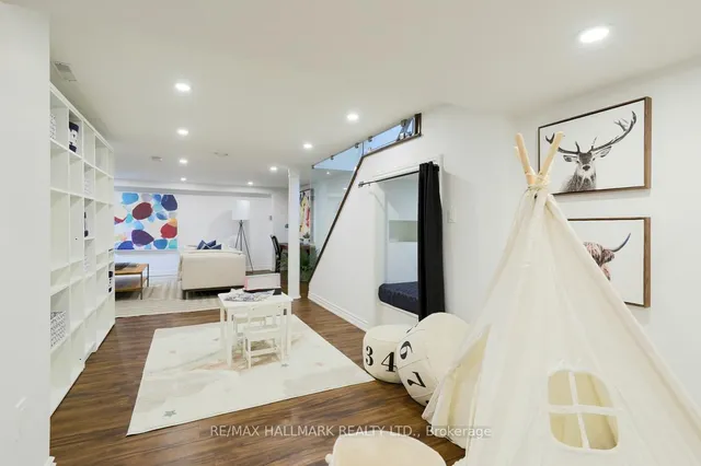 Additional image 30 of 69 Hillside Dr