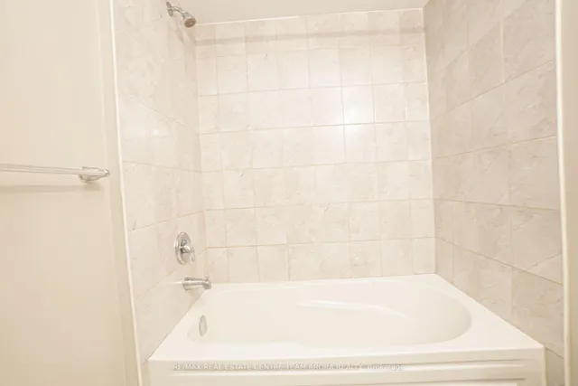 Additional image 21 of 200 Veterans Dr Unit 20