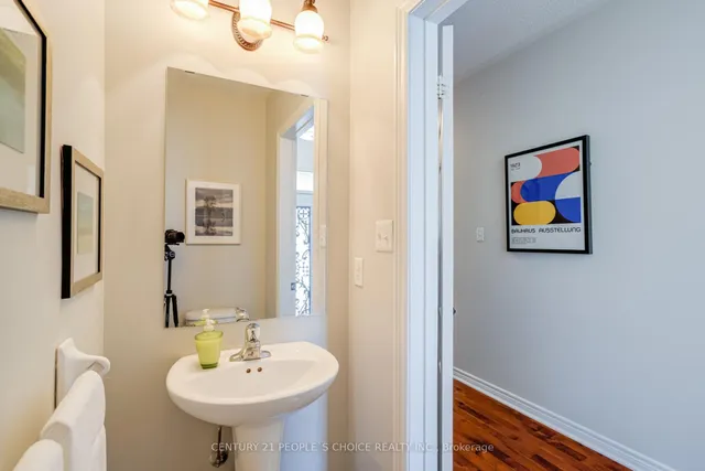 Additional image 10 of 9 Saint Eugene St