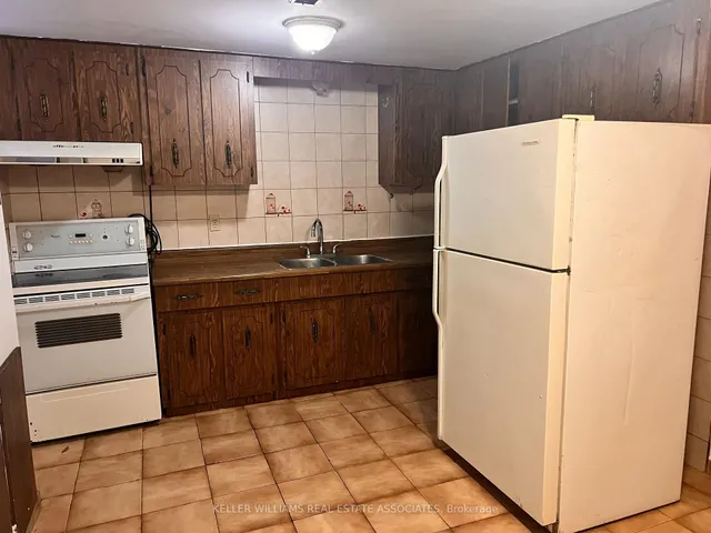 Additional image 11 of 47 Dovehouse Ave