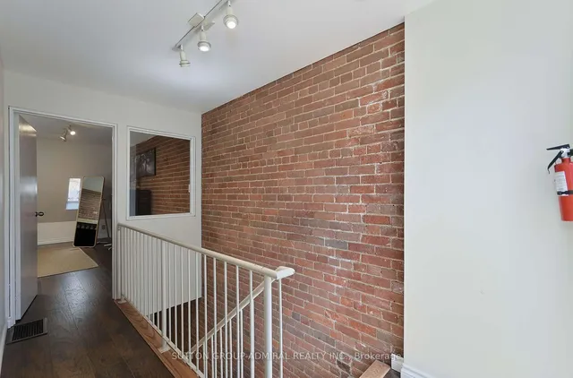 Additional image 32 of 45 Granby St