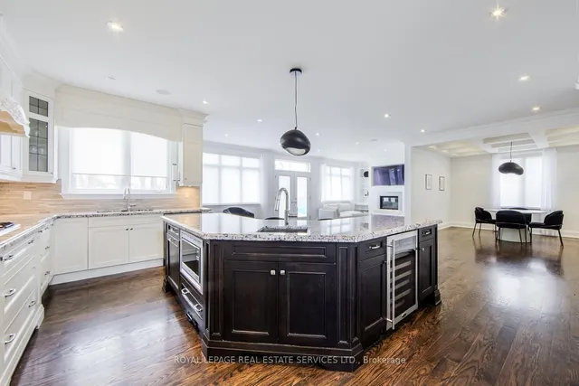 Additional image 11 of 21A Roycrest Ave