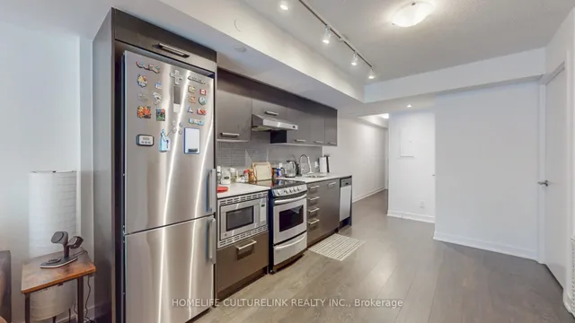 Additional image 22 of 87 Peter St Unit 1417