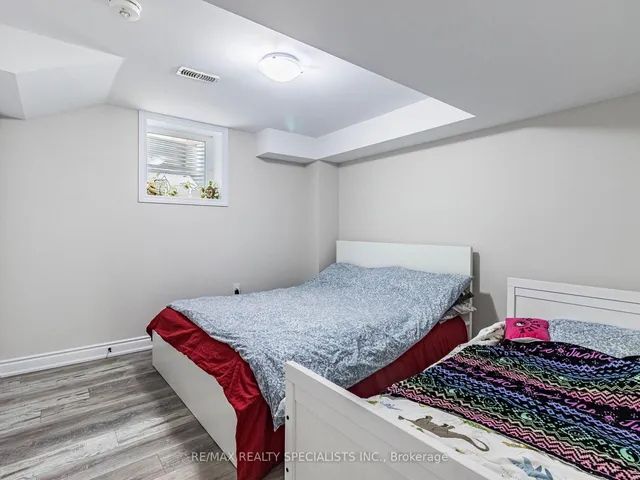 Additional image 44 of 41 Hoxton Rd