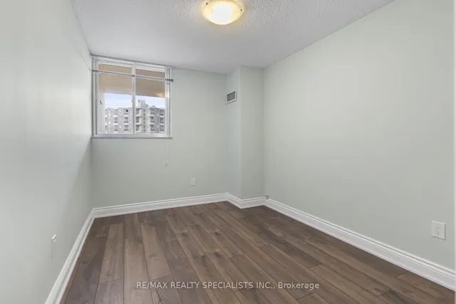 Additional image 34 of 820 Burnhamthorpe Rd Unit 803