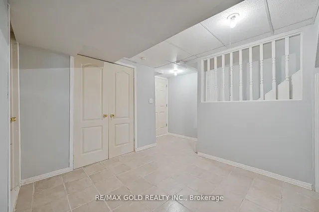 Additional image 41 of 8 Willow Park Dr