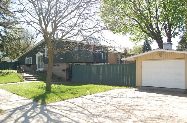 Additional image 3 of 1 Highbrook Dr