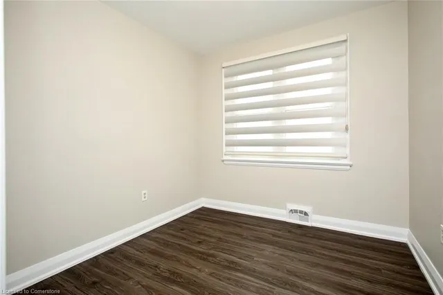 Additional image 20 of 15 First St