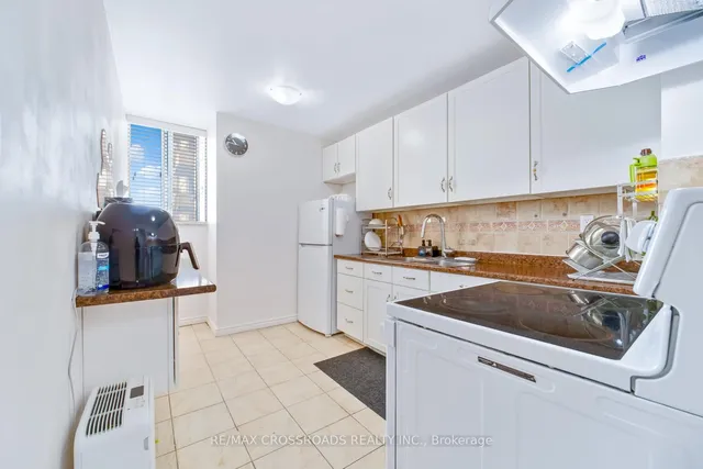 Additional image 2 of 340 Dixon Rd Unit 1208