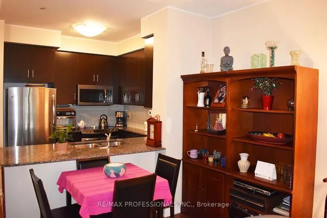 Additional image 8 of 205 Sherway Gardens Rd Unit 105