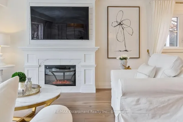 Additional image 23 of 2365 Devon Rd