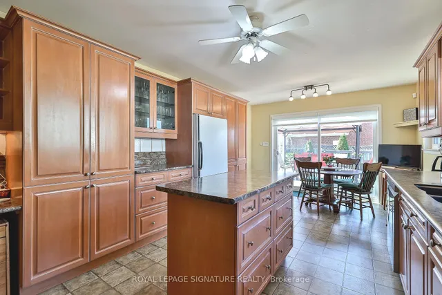 Additional image 23 of 3545 Twinmaple Dr