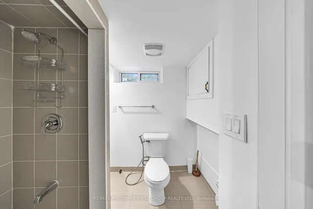 Additional image 22 of 962 Midland Ave