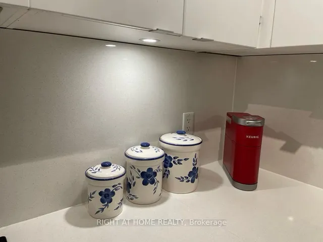 Additional image 18 of 5220 Dundas St Unit D319