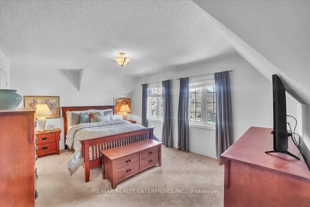 Additional image 30 of 18 Southcrest Crt