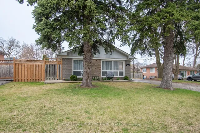 137 Wakefield Rd