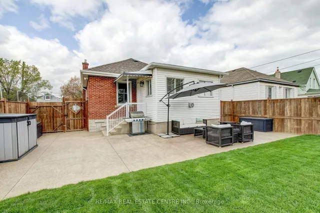 Additional image 37 of 182 Glennie Ave