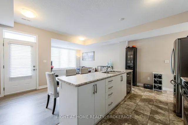 Additional image 17 of 445 Ontario St St Unit 62